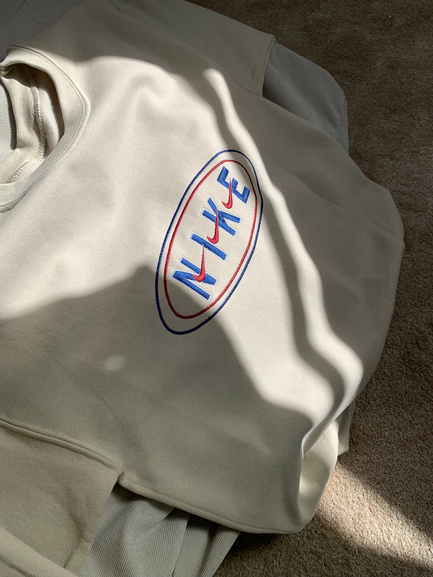 Nikki Oval Twin Tone Retro Sweater Sand