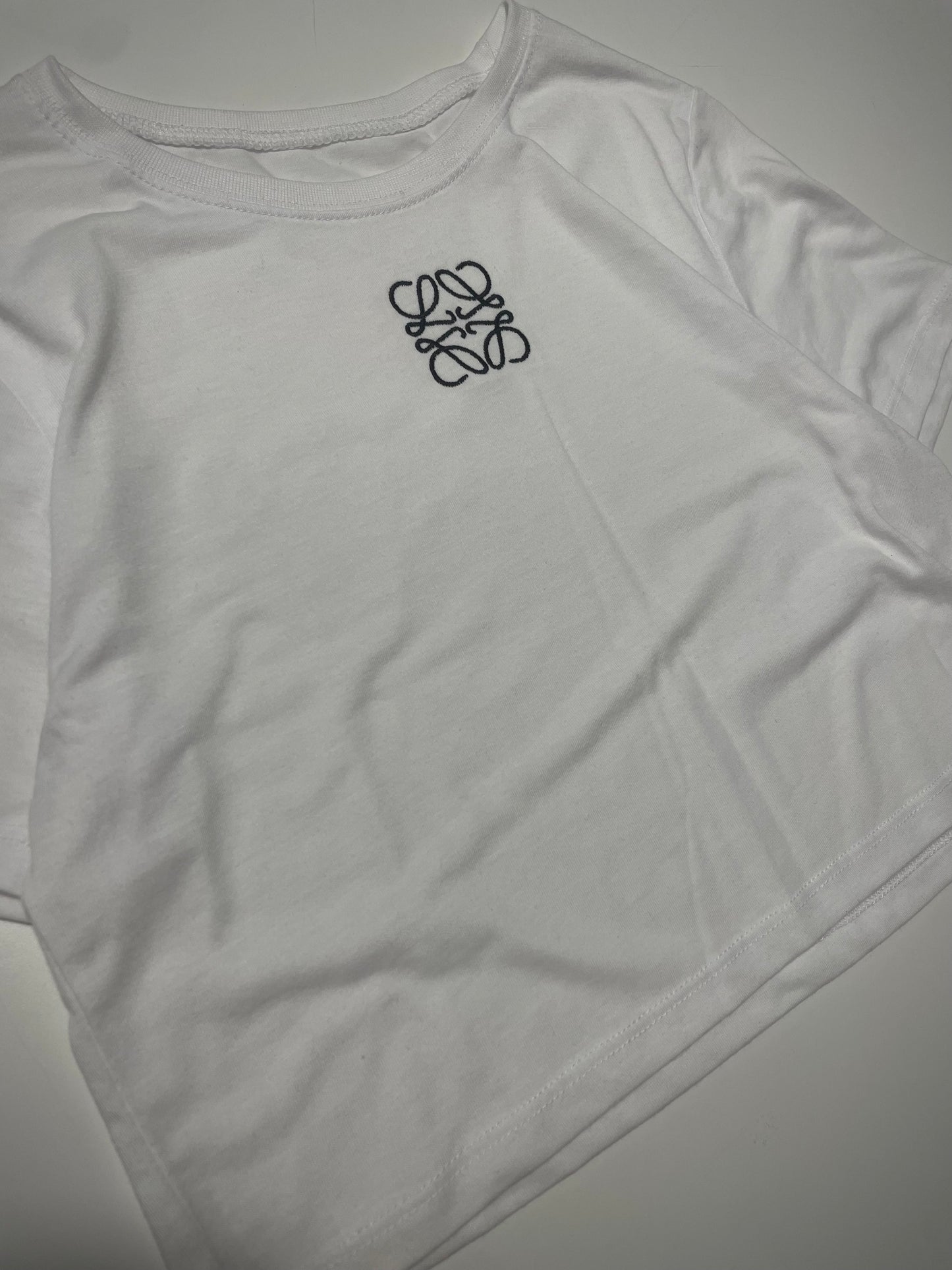 SALE XL White Cropped Lightweight Tee LO