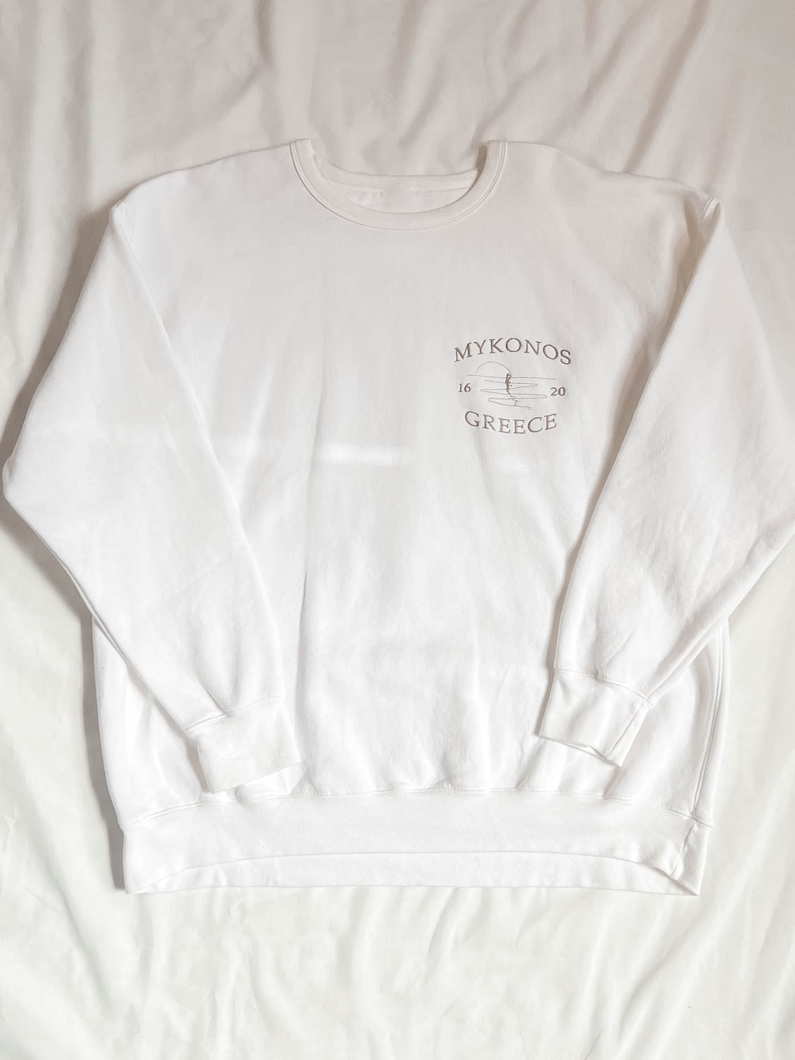 IMPERFECT - Mykonos Embroidered White Sweatshirt Large