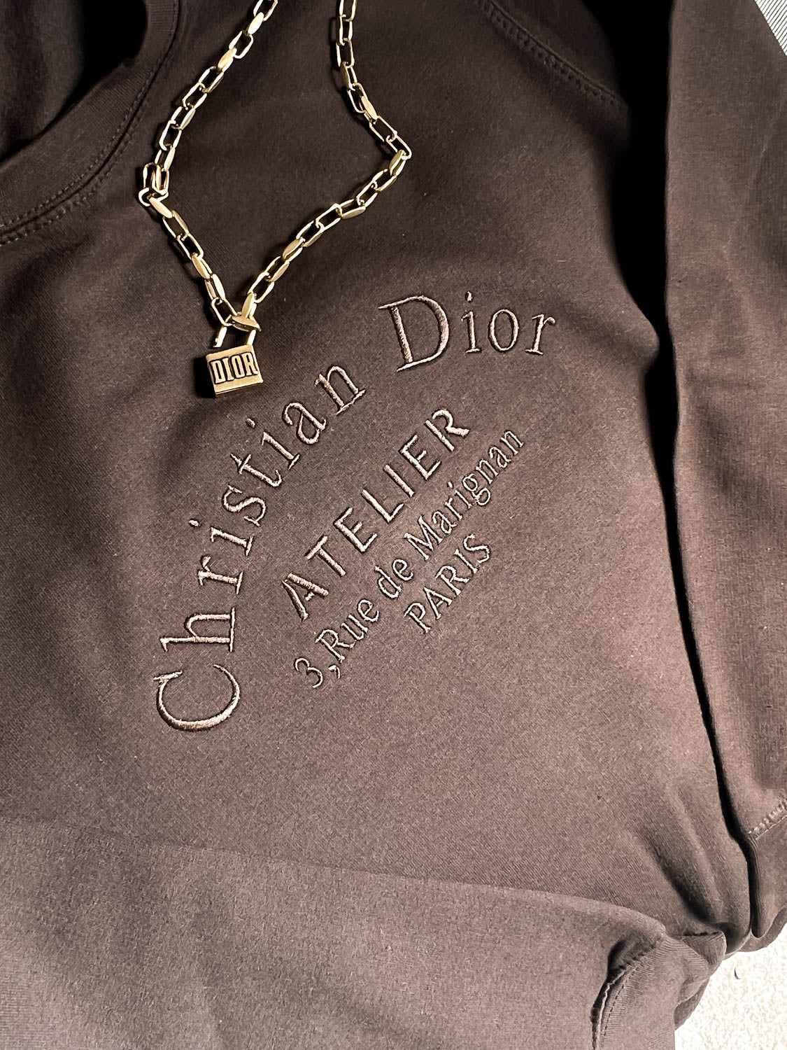 Atelier Women's Sweatshirt in Chocolate