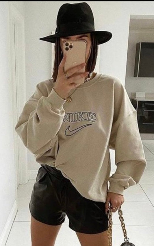 Vintage Sports Women's Sweatshirt Sand Sweater Out The Purse UK