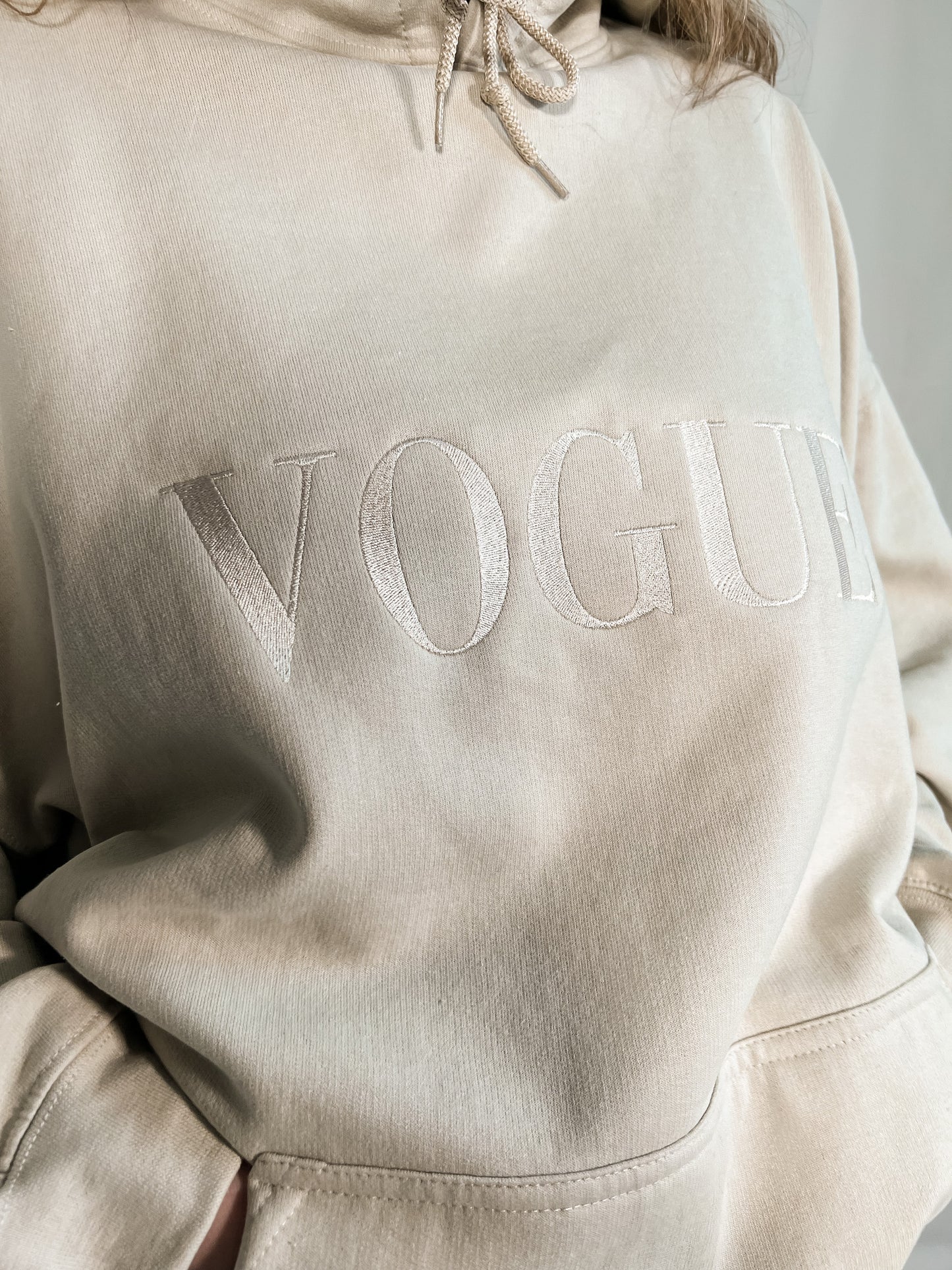 Out The Purse In Style Embroidered Hoodie Size 2XL UK