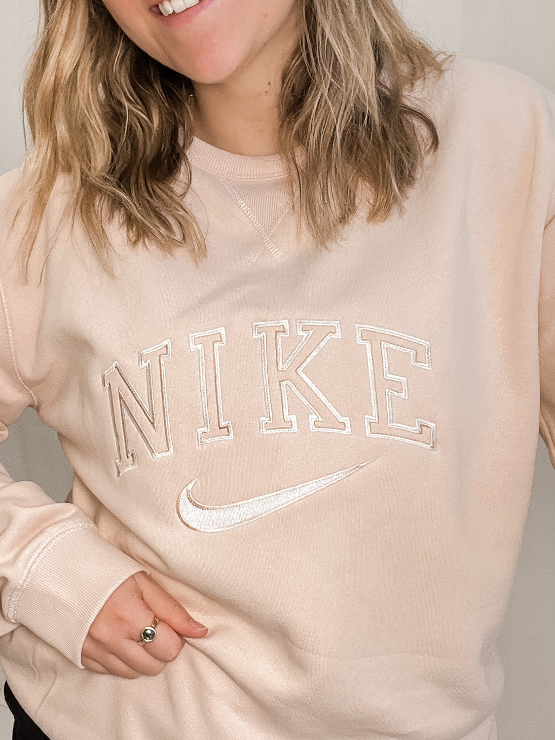 Old School Women's Sweatshirt Pink Clothing Out The Purse UK
