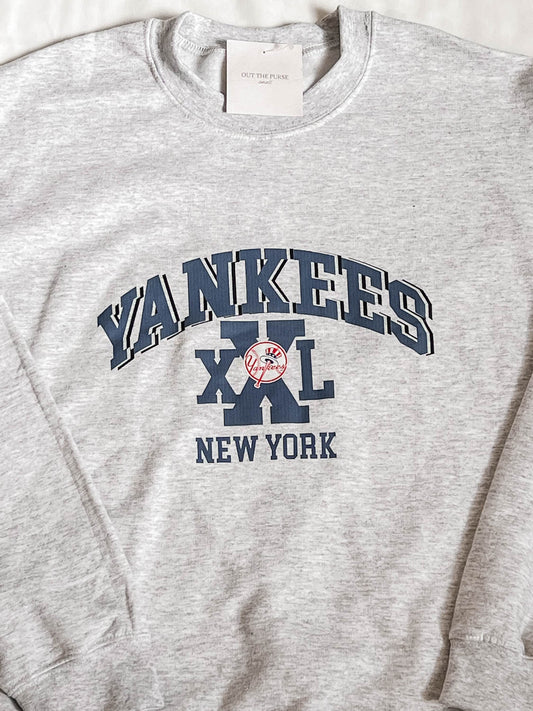 IMPERFECT/SALE - Yankees Ash Sweater S Out The Purse