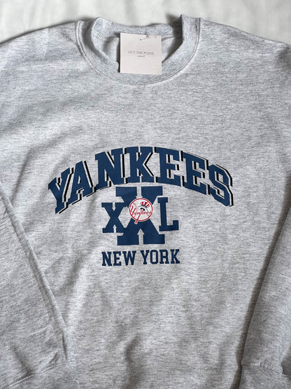 IMPERFECT/SALE - Yankees Ash Sweater S Out The Purse