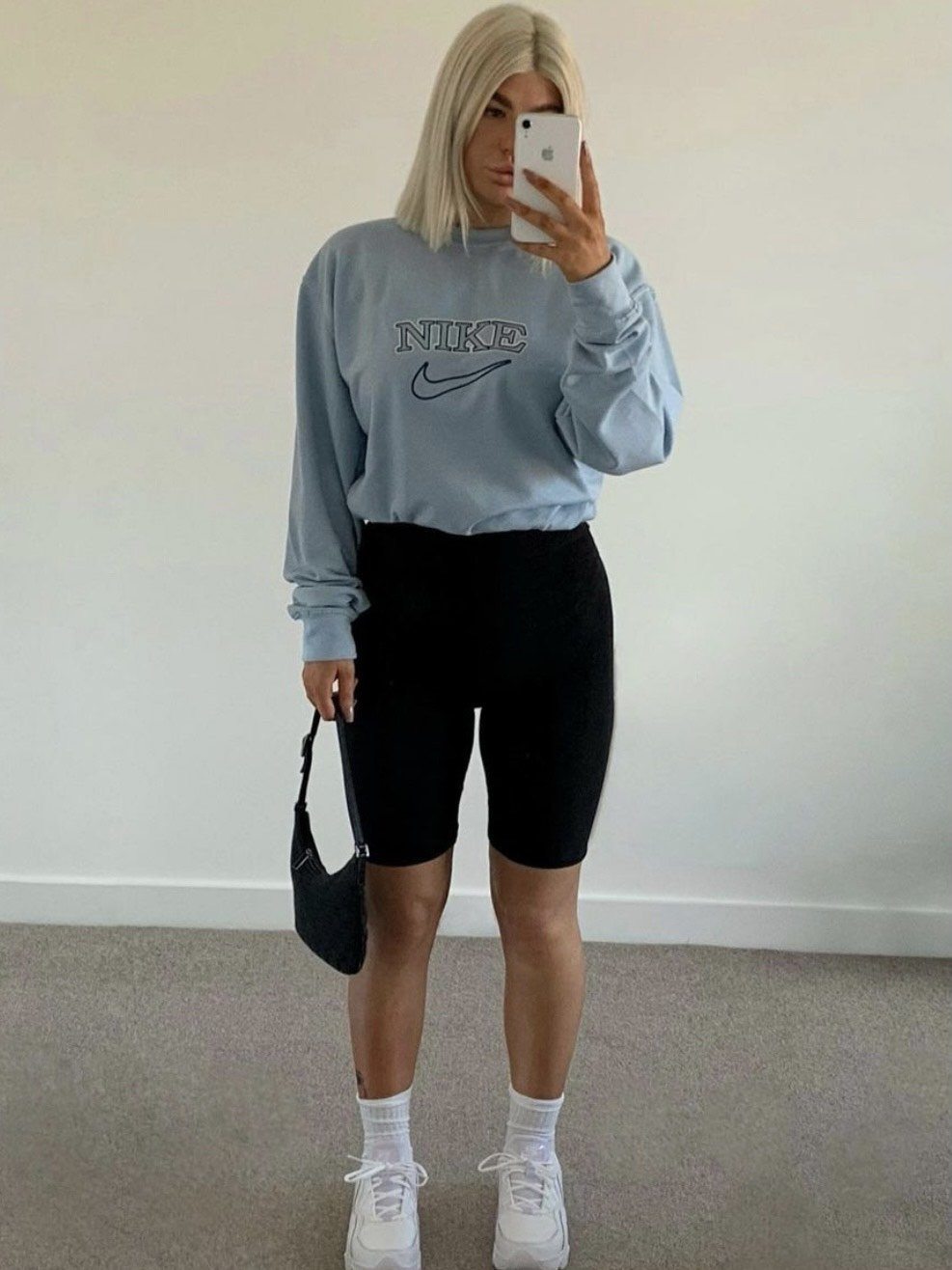 Vintage Sports Women's Sweatshirt Baby Blue Sweater Out The Purse UK 
