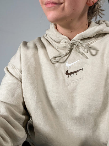 Paint Spill Women's Embroidered Hoodie Sand Hoodie Out The Purse UK 