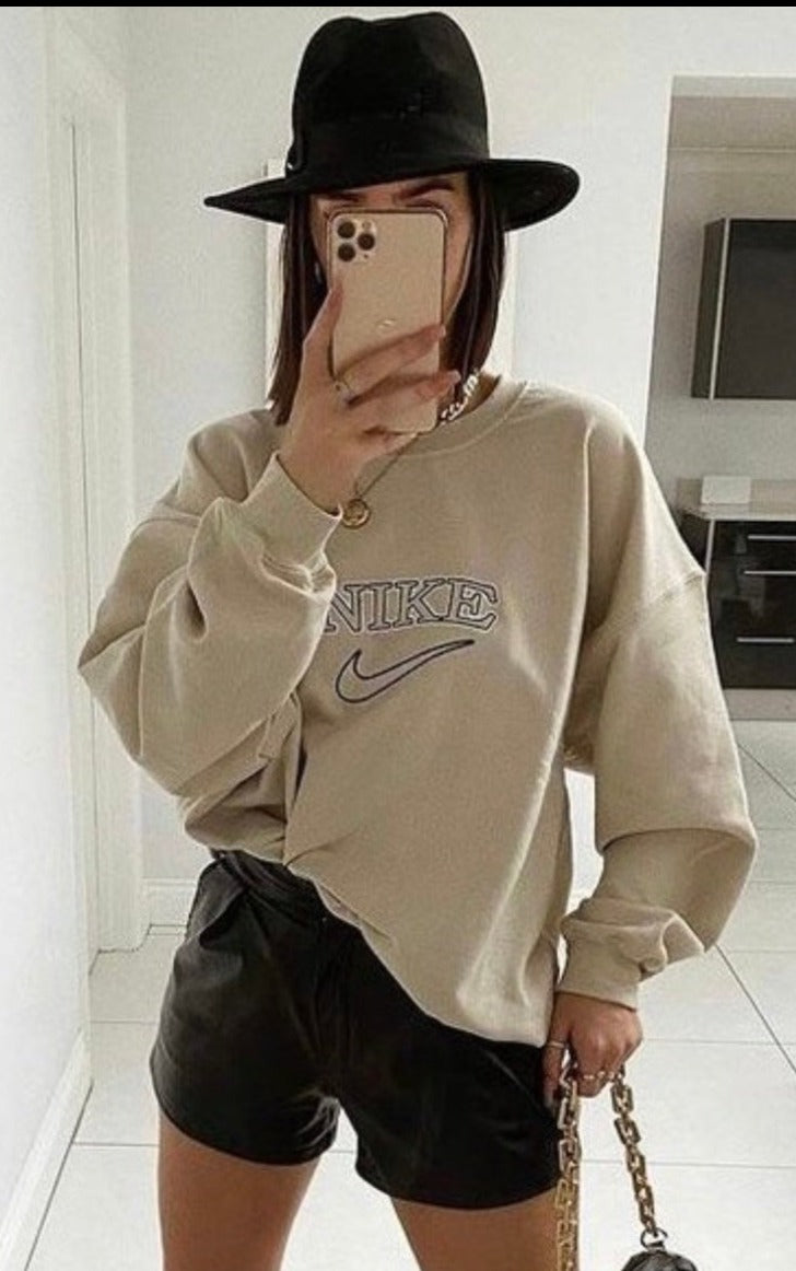 Vintage Sports Women's Sweatshirt Sand Sweater Out The Purse UK 