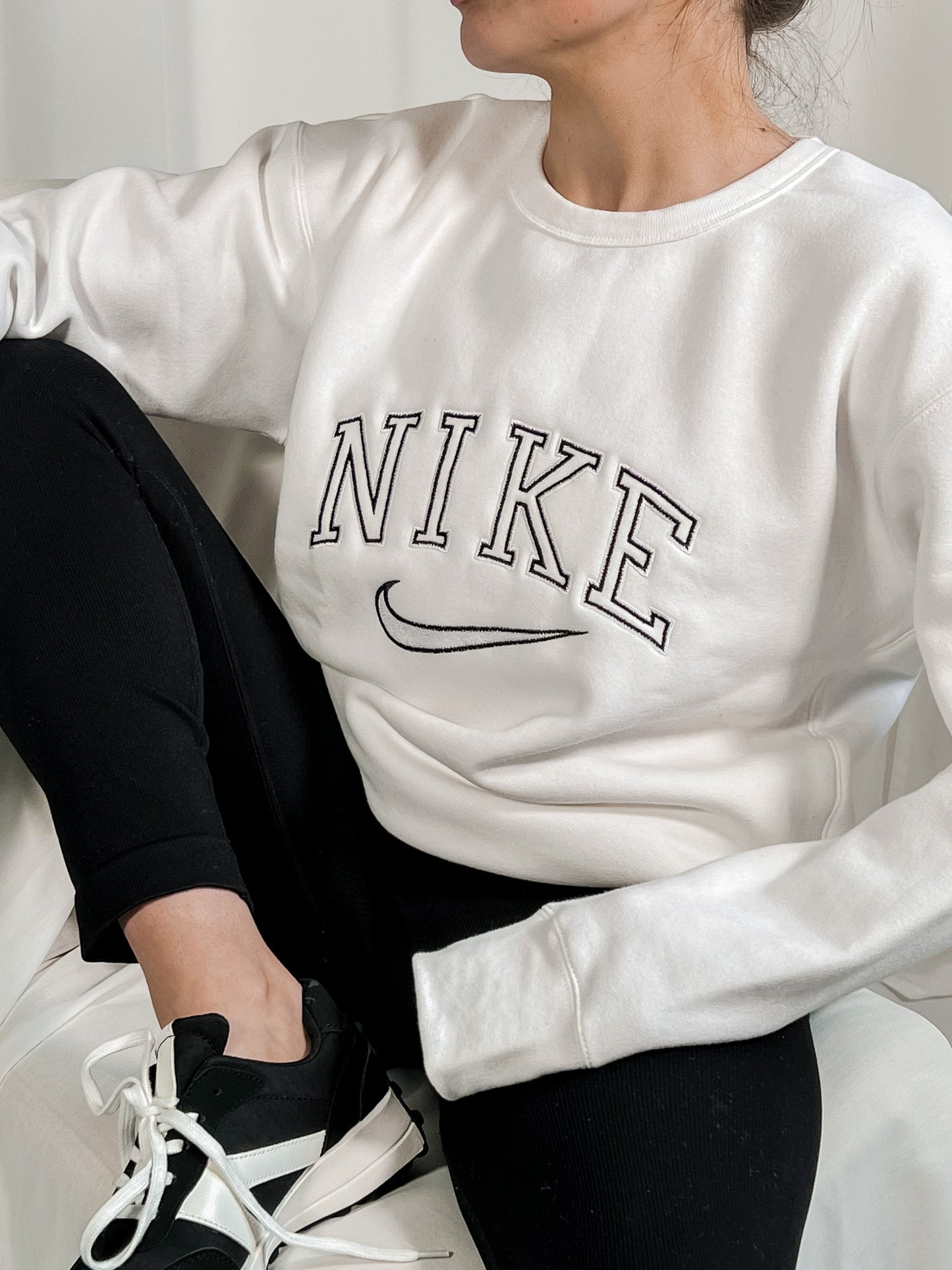 Old School Women's Sweatshirt White Clothing Out The Purse UK 